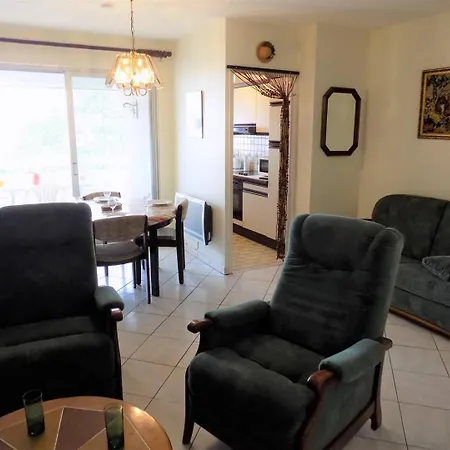 Sur - Quartier De Pontaillac - La Fregate *
