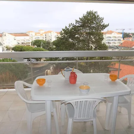 Sur - Quartier De Pontaillac - La Fregate